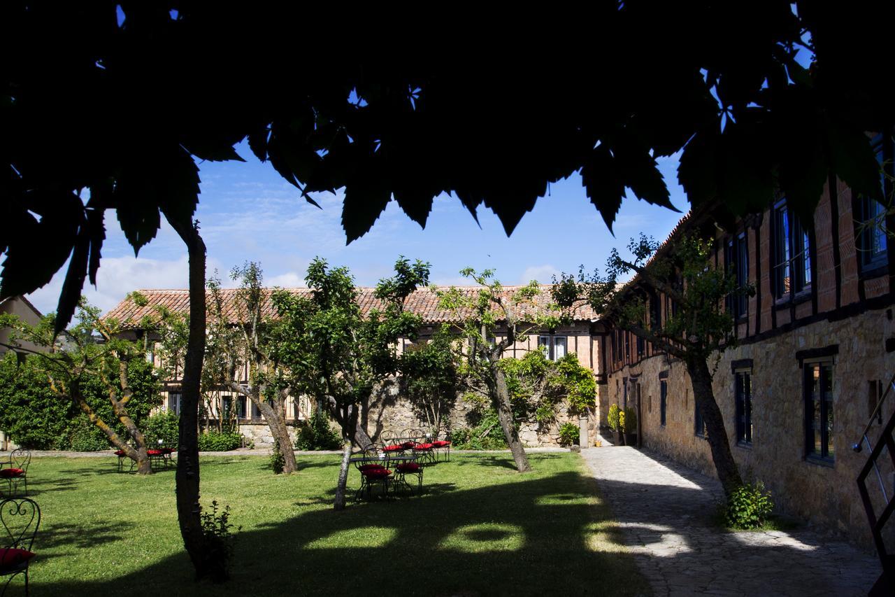 Hotel Posada Santa Maria La Real Aguilar de Campoo Exterior foto