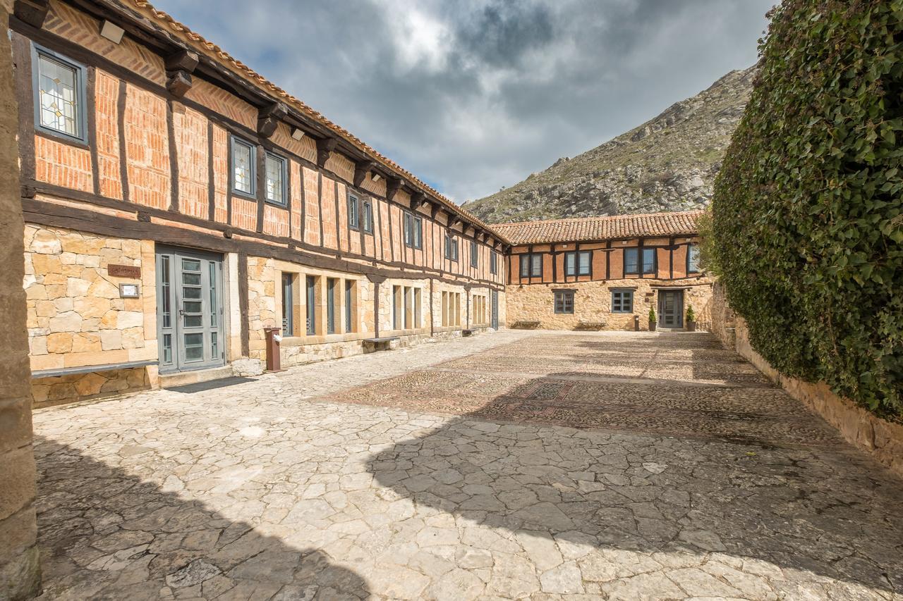 Hotel Posada Santa Maria La Real Aguilar de Campoo Exterior foto